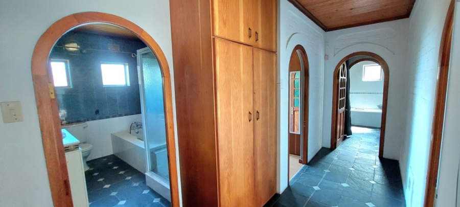 4 Bedroom Property for Sale in Blue Bend Eastern Cape